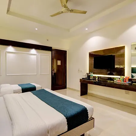 Hotel Krishna - By Rcg Hotels, Centrally Located, New Delhi Exterior photo
