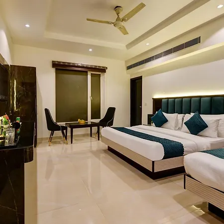 Hotel Krishna - By Rcg Hotels, Centrally Located, New Delhi Exterior photo