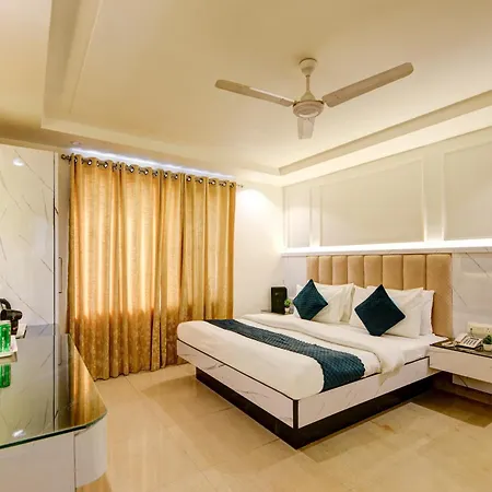 Hotel Krishna - By Rcg Hotels, Centrally Located, New Delhi Exterior photo
