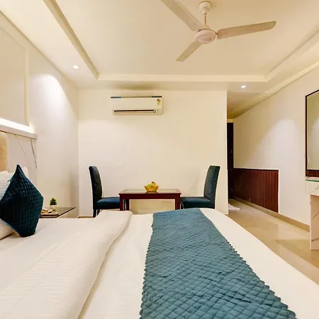 Hotel Krishna - By Rcg Hotels, Centrally Located, New Delhi Exterior photo